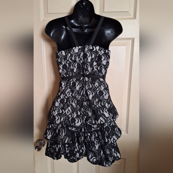 City triangles cocktail /prom dress lacy size 7 - Picture 5 of 8